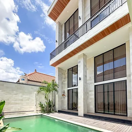 Olala Loft Seminyak Apartment